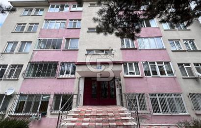 ÇANKAYA ÜMİTKÖY SİTESİNDE 3.KATTA YAPILI KİRALIK 3+1 DAİRE