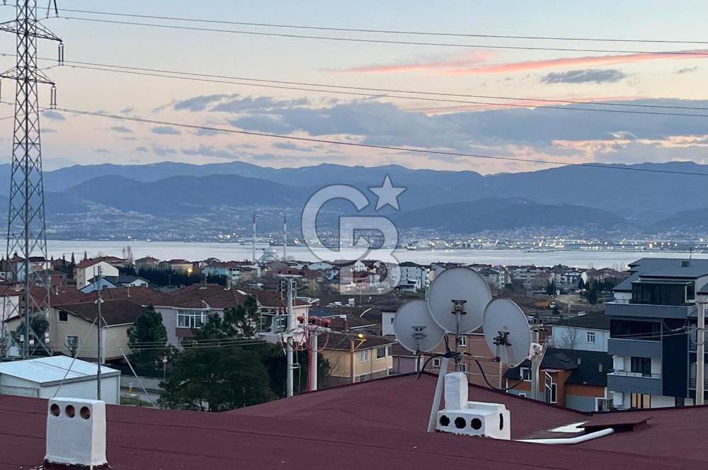 ÇENESUYU ÇINARLI DA YENİ BİNA DENİZ MANZARALI ÇATI DUBLEKS DAİRE