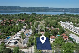 SAPANCA İPEKYOLU'NDA 1.241M2 ARSA İÇİNDE MÜSTAKİL BAHÇELİ EV - 1 - 327369