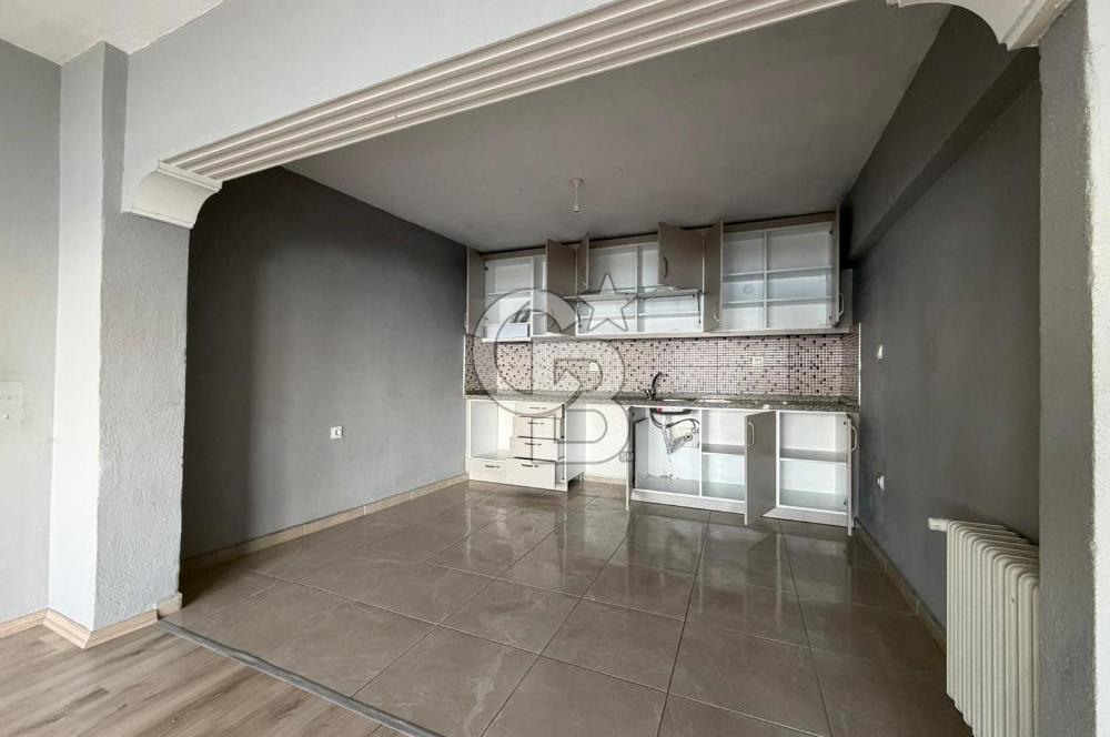 ECEABAT’TA BOĞAZ MANZARALI BAKIMLI KALORİFERLİ 2+1 KİRALIK DAİRE