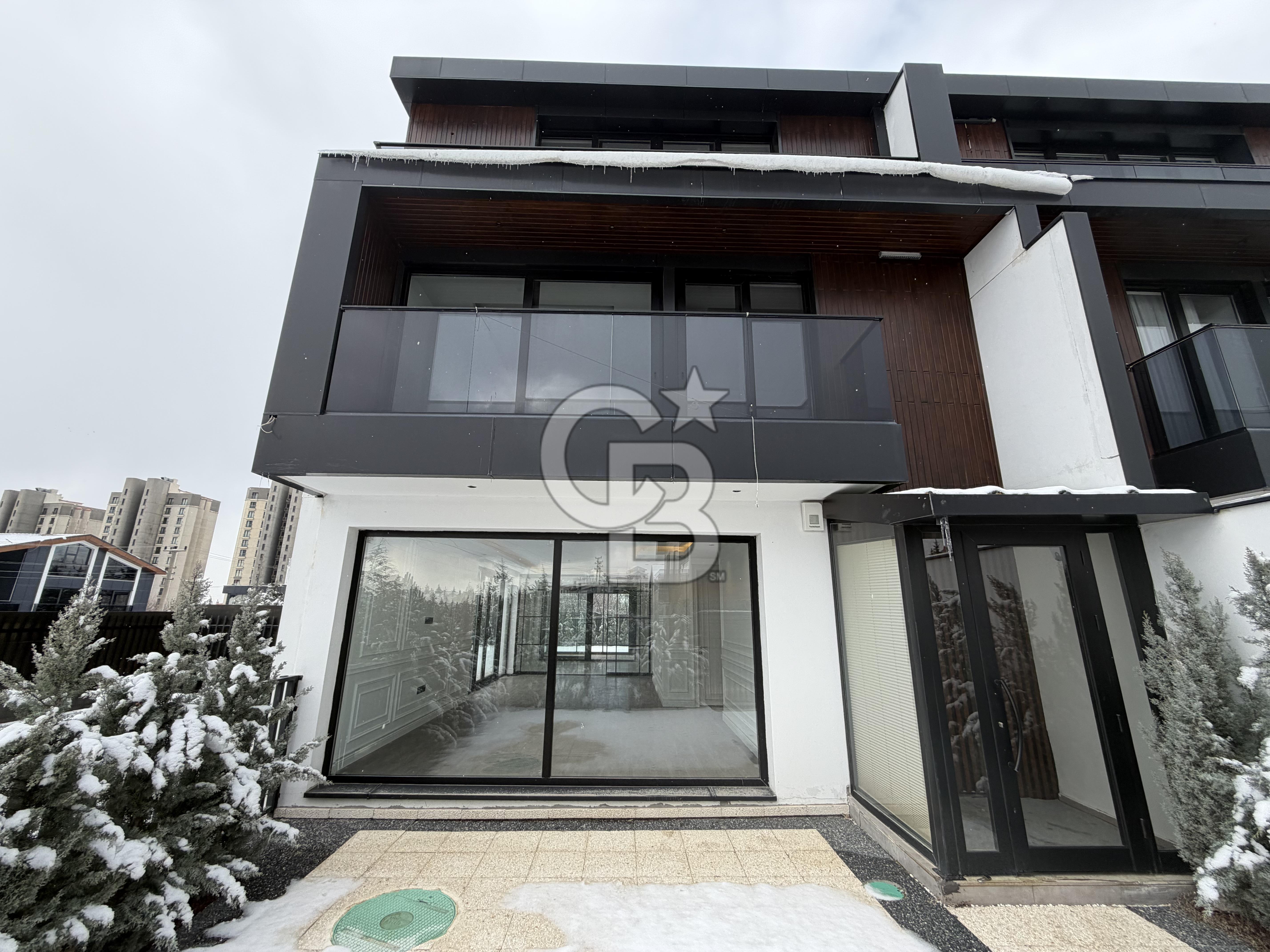 İNCEK TEK YAPI FULL YAPILI EMSALSİZ FIRSAT SATILIK 6+2 VİLLA