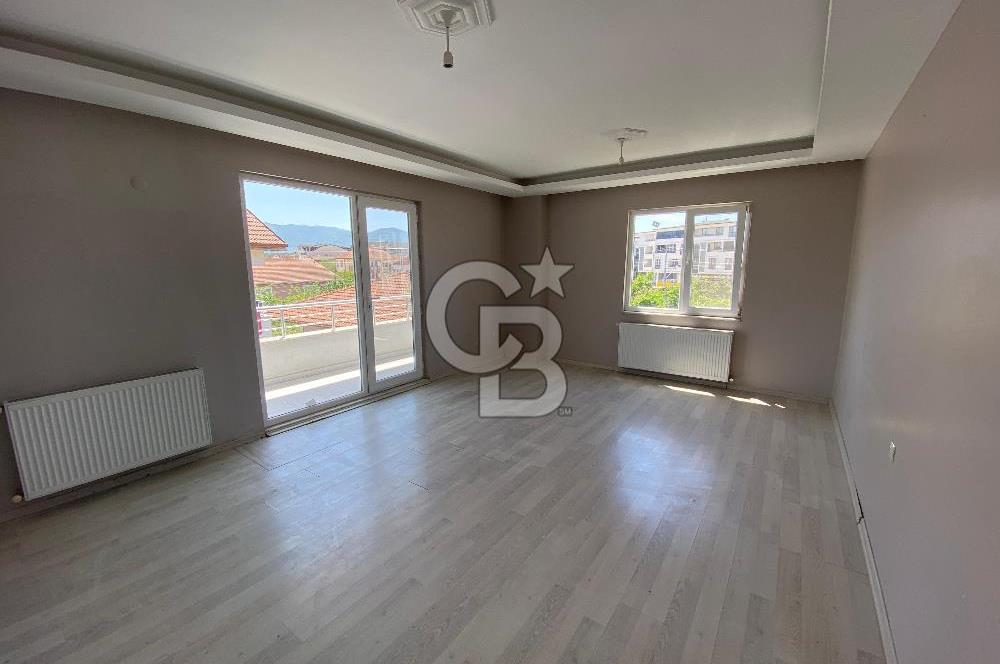 KOCAELİ KARTEPE FSM'DE CADDE ÜZERİ KİRALIK DUBLEKS DAİRE