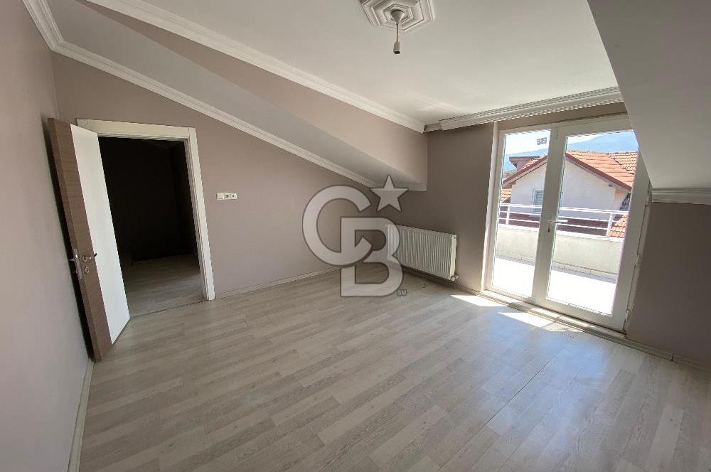 KOCAELİ KARTEPE FSM'DE CADDE ÜZERİ KİRALIK DUBLEKS DAİRE