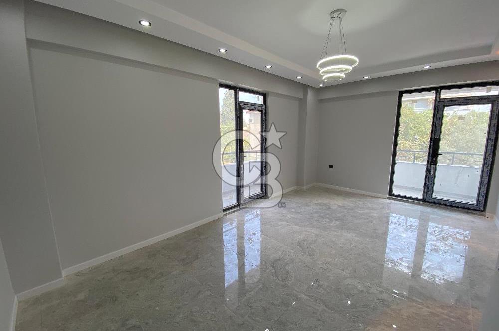 CB TOWER KARTEPE'DE CADDE ÜZERİ SIFIR 2+1 ARAKAT SATILIK DAİRE