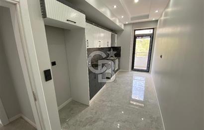 CB TOWER KARTEPE'DE CADDE ÜZERİ SIFIR 2+1 ARAKAT SATILIK DAİRE