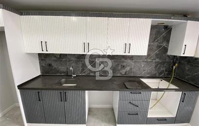 CB TOWER KARTEPE'DE CADDE ÜZERİ SIFIR 2+1 ARAKAT SATILIK DAİRE