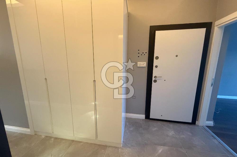 KARABAĞLAR YEŞİLYURT VATAN MAHALLESİNDE  ARAKAT • 3+1 • ASANSÖRLÜ • KAPALI OTOPARKLI  MASRAFSIZ, LÜKS VE FERAH SATILIK DAİRE