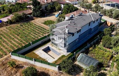 Ula Ataköy Mahallesi'nde Satılık Villa