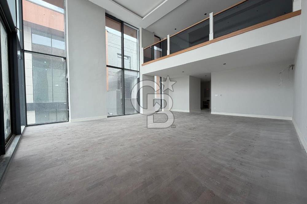 ÇANKAYA BEYTEPE MAH. SİTE İÇİNDE TRİPLEKS 329M² 5,5+1 LÜKS VİLLA