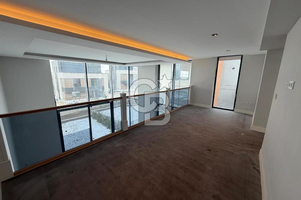 ÇANKAYA BEYTEPE MAH. SİTE İÇİNDE TRİPLEKS 329M² 5,5+1 LÜKS VİLLA