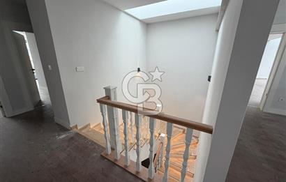 ÇANKAYA BEYTEPE MAH. SİTE İÇİNDE TRİPLEKS 329M² 5,5+1 LÜKS VİLLA