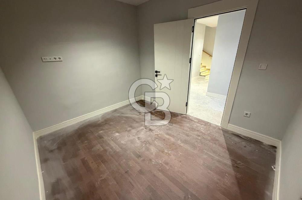 ÇANKAYA BEYTEPE MAH. SİTE İÇİNDE TRİPLEKS 329M² 5,5+1 LÜKS VİLLA