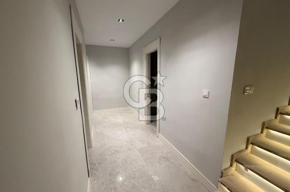 ÇANKAYA BEYTEPE MAH. SİTE İÇİNDE TRİPLEKS 329M² 5,5+1 LÜKS VİLLA