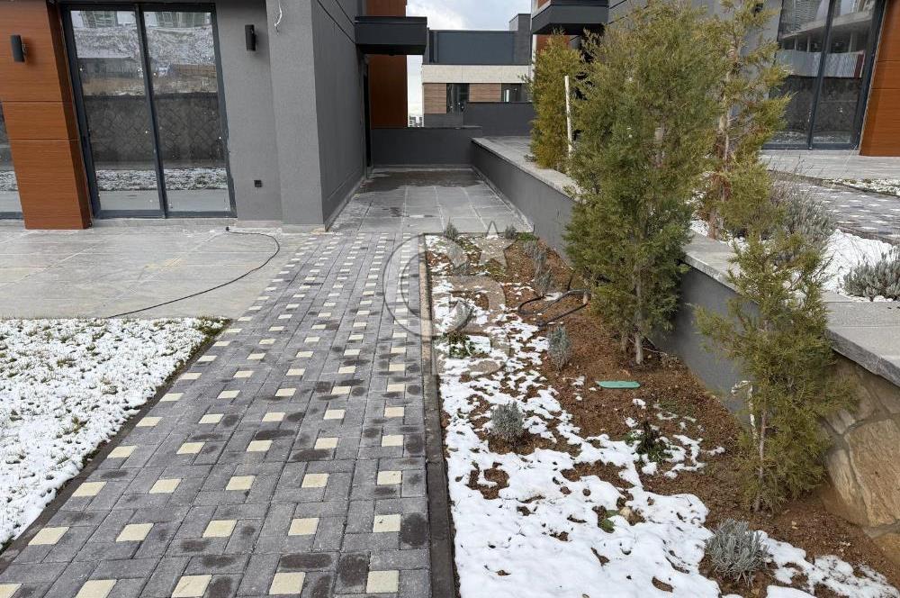 ÇANKAYA BEYTEPE MAH. SİTE İÇİNDE TRİPLEKS 329M² 5,5+1 LÜKS VİLLA