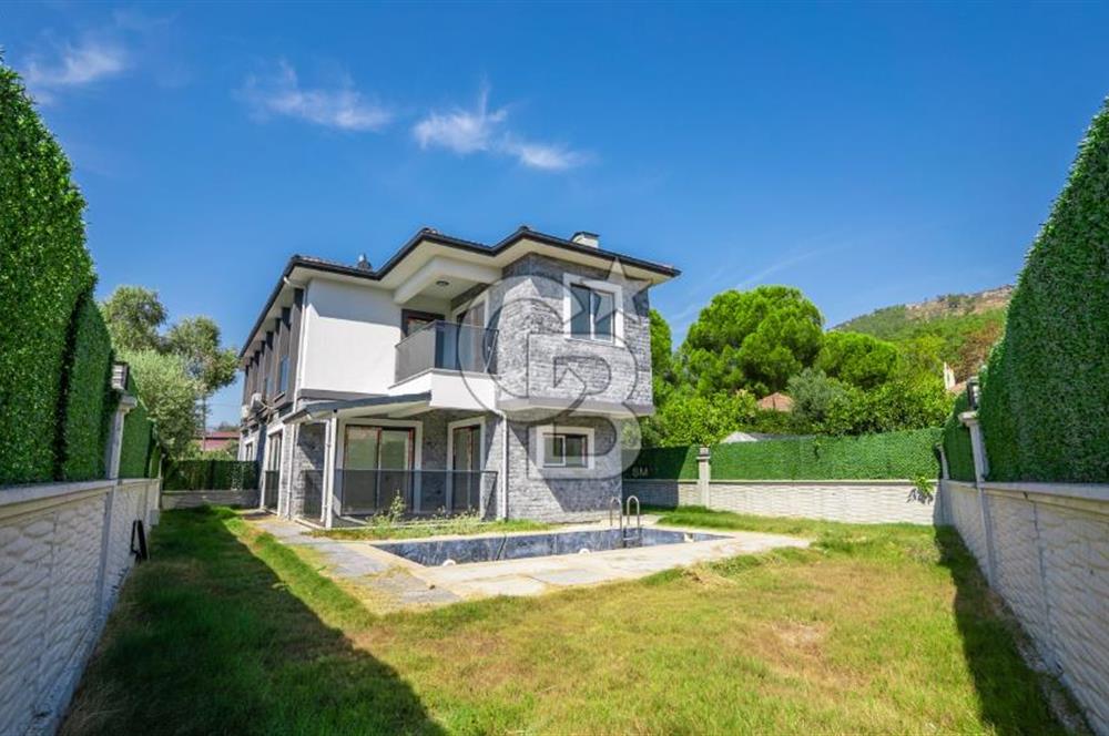 Ula Ataköy Mahallesi'nde Satılık Villa