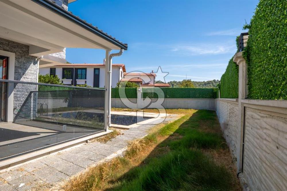 Ula Ataköy Mahallesi'nde Satılık Villa