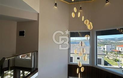 FOÇAKÖY'DE ÖZEL TASARIMLI SATILIK VİLLA 4+1