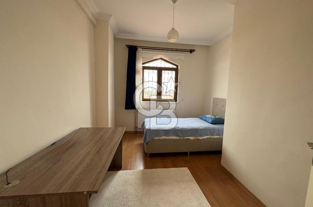 2.5 DÖNÜM ÜZERİNE YAPILI 440M2 İSKANLI DOĞALGAZLI SATILIK VİLLA