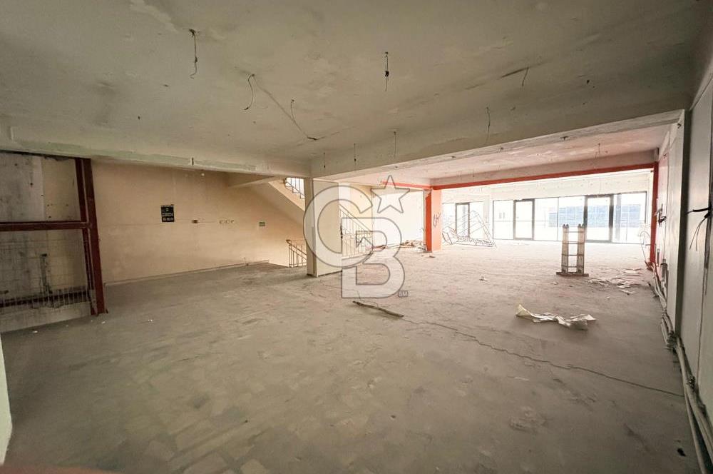 GERSAN SANAYİDE SATILIK KOMPLE 5 KATLİ BİNA ASANSÖRLÜ