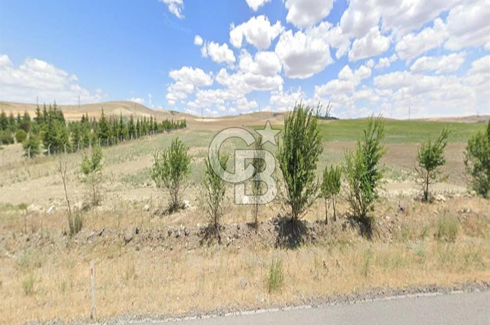 ANKARA KONYA KARAYOLUNA CEPHE, KONYA YÖNÜNDE SATILIK TARLA