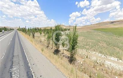 ANKARA KONYA KARAYOLUNA CEPHE, KONYA YÖNÜNDE SATILIK TARLA