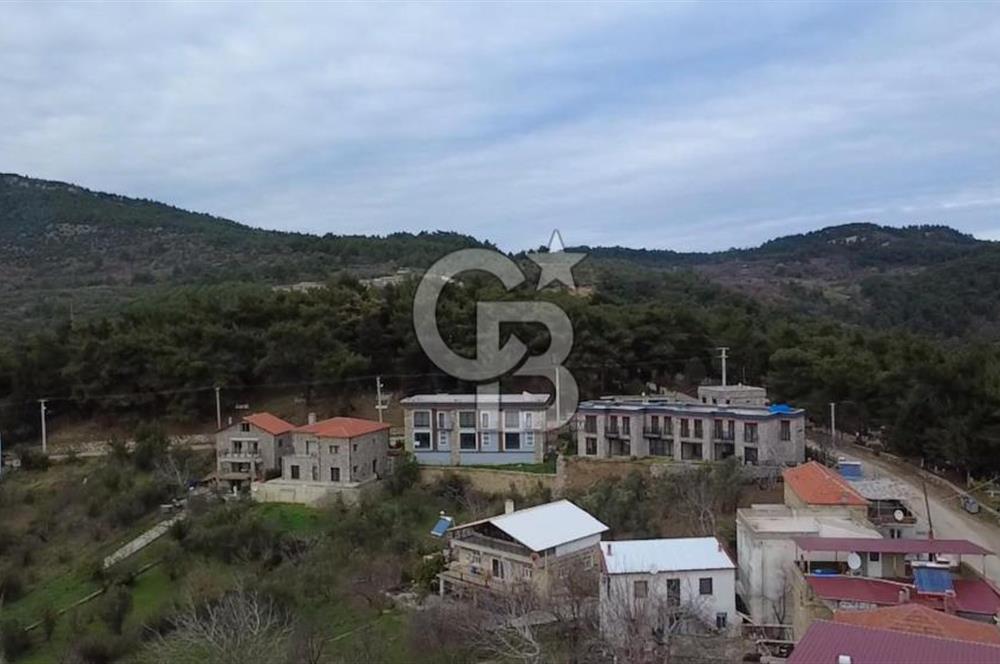 Kuzey Egenin Cenneti Sazlı Köyünde Satılık Taş Ev