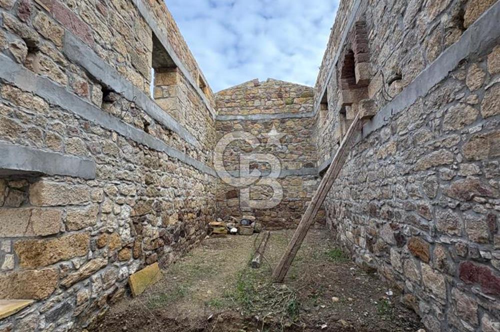 Kuzey Egenin Cenneti Sazlı Köyünde Satılık Taş Ev
