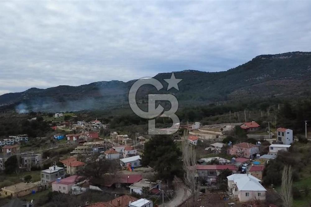 Kuzey Egenin Cenneti Sazlı Köyünde Satılık Taş Ev