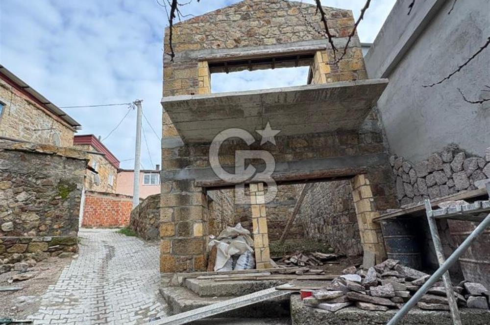 Kuzey Egenin Cenneti Sazlı Köyünde Satılık Taş Ev