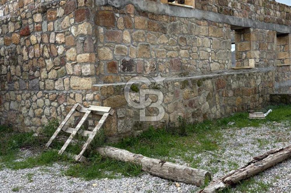 Kuzey Egenin Cenneti Sazlı Köyünde Satılık Taş Ev