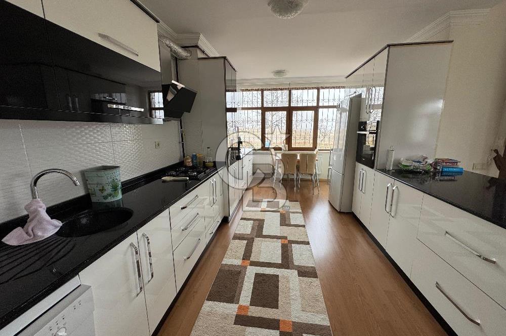 2.5 DÖNÜM ÜZERİNE YAPILI 440M2 İSKANLI DOĞALGAZLI SATILIK VİLLA