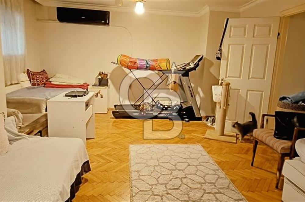 Karşıyaka Cevdet Bilsay Caddesi Üzeri 4+1 Satılık Dubleks Daire