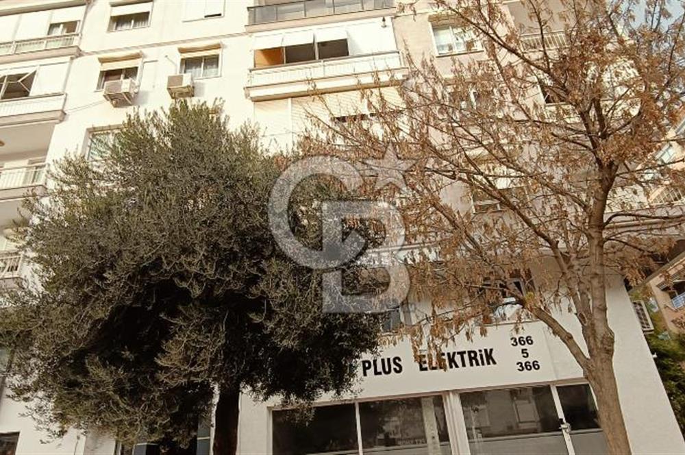 Karşıyaka Cevdet Bilsay Caddesi Üzeri 4+1 Satılık Dubleks Daire