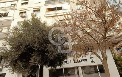 Karşıyaka Cevdet Bilsay Caddesi Üzeri 4+1 Satılık Dubleks Daire