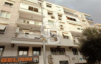 Karşıyaka Cevdet Bilsay Caddesi Üzeri 4+1 Satılık Dubleks Daire