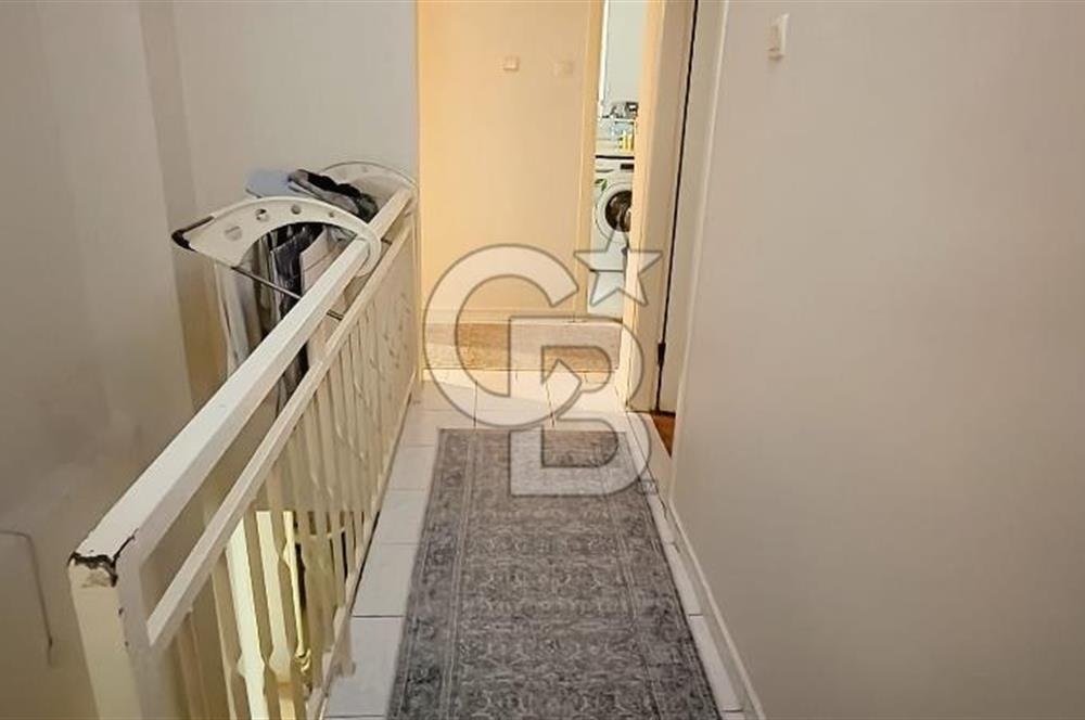 Karşıyaka Cevdet Bilsay Caddesi Üzeri 4+1 Satılık Dubleks Daire