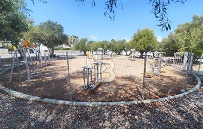 Girne Esentepe'de Yenilenmiş, Yatırıma Uygun Satılık  2+1 Daire   