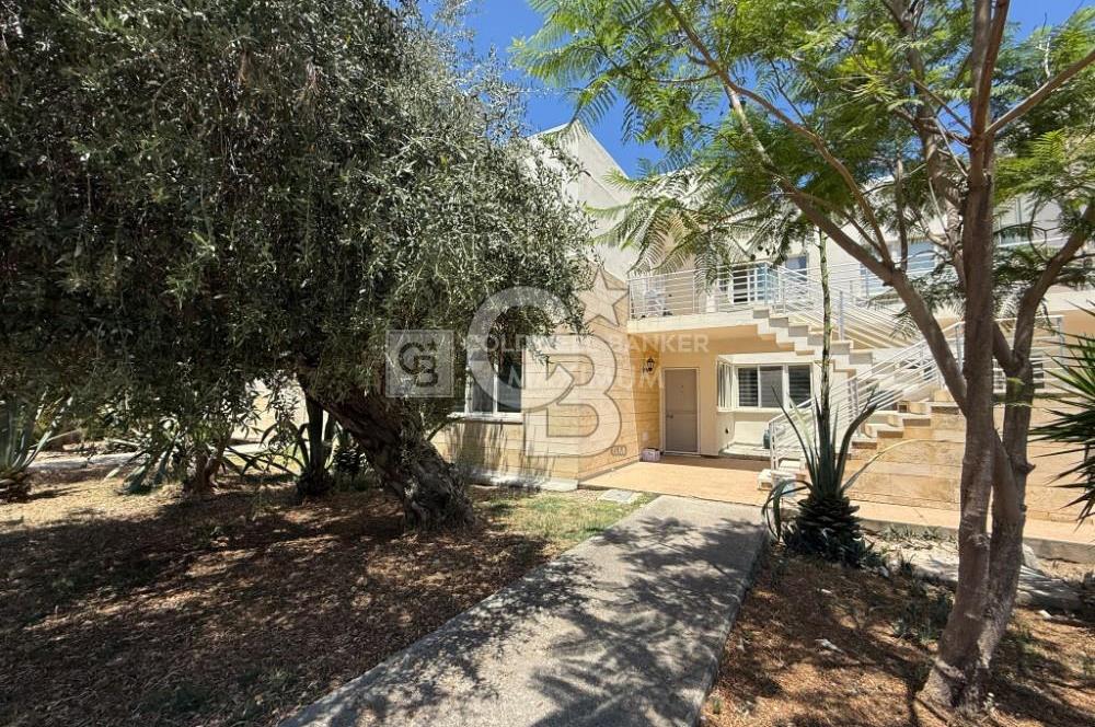 Girne Esentepe'de Yenilenmiş, Yatırıma Uygun Satılık  2+1 Daire   