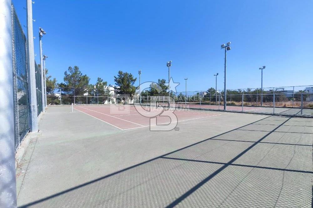 Girne Esentepe'de Yenilenmiş, Yatırıma Uygun Satılık  2+1 Daire   