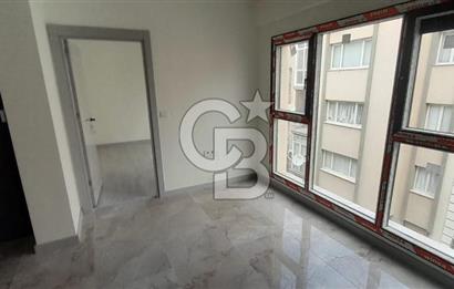KARŞIYAKA MERKEZDE 1+1 SIFIR BİNADA FULL KİRALIK DAİRE 