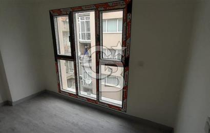 KARŞIYAKA MERKEZDE 1+1 SIFIR BİNADA FULL KİRALIK DAİRE 