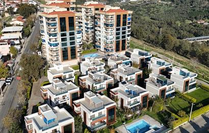 BAYRAKLI ZİYAM 8 SİTESİ'NDE DENİZ MANZARALI HAVUZLU SİTE İÇİ 3+1