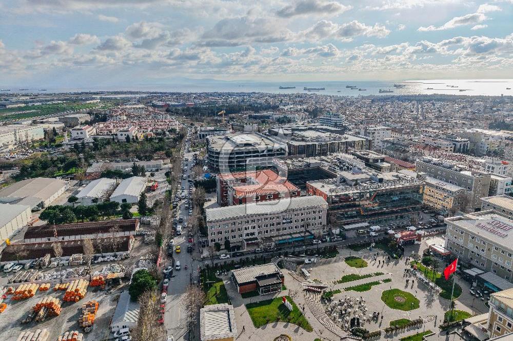 Küçükçekmece’de Prestijli Lokasyonda | 700 m² Kiralık Ofis / İşyeri