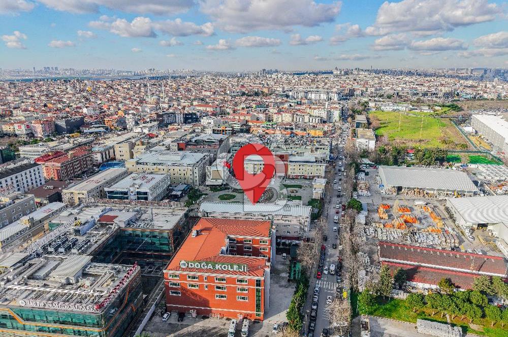 Küçükçekmece’de Prestijli Lokasyonda | 700 m² Kiralık Ofis / İşyeri