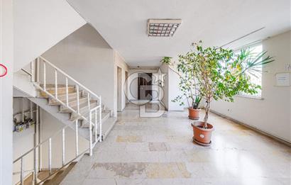 Küçükçekmece’de Prestijli Lokasyonda | 700 m² Kiralık Ofis / İşyeri