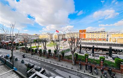 Küçükçekmece’de Prestijli Lokasyonda | 700 m² Kiralık Ofis / İşyeri