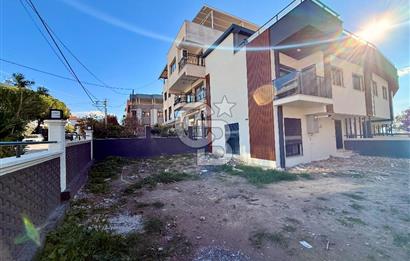 BORNOVA ATATÜRK MAH. SATILIK GENİŞ BAHÇELİ 4+1 TRIPLEX VİLLA