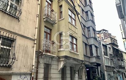 Şişhanede Tarihi Asansörlü Binada, Eşyalı, 1+1 Kiralık Daire
