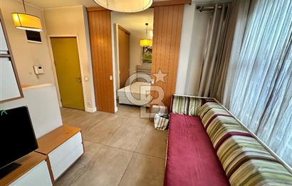 Şişhanede Tarihi Asansörlü Binada, Eşyalı, 1+1 Kiralık Daire