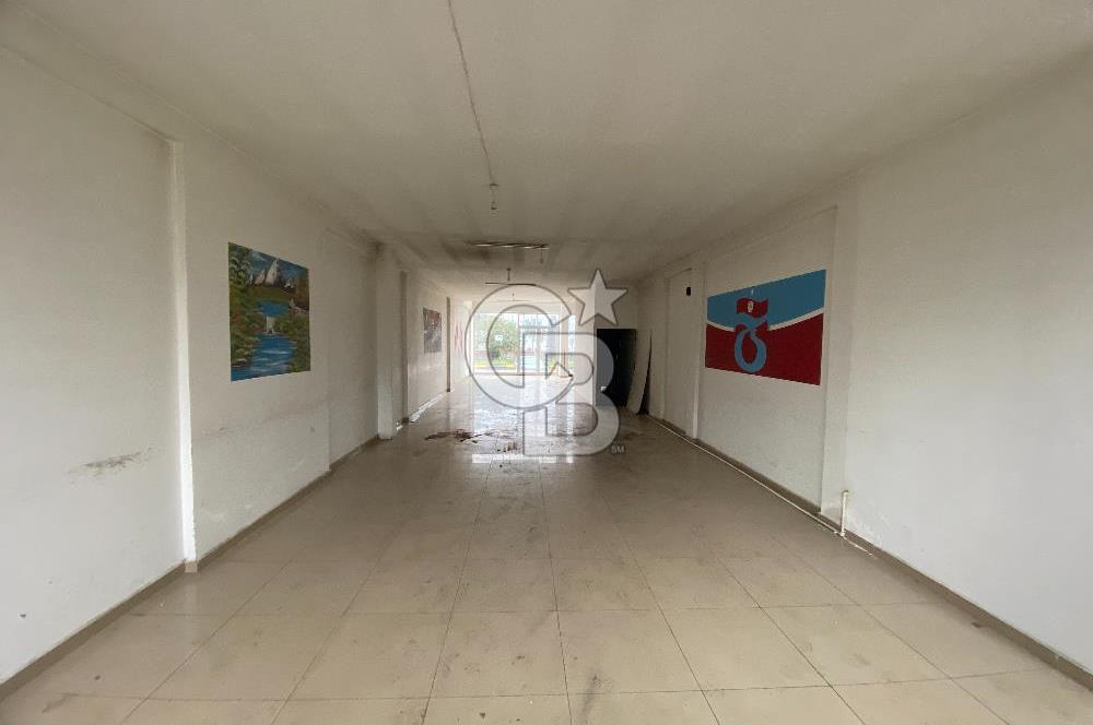 ARSİN YEŞİLYALI'DA YOLA CEPHELİ GALERİ KATLI KİRALIK DÜKKAN